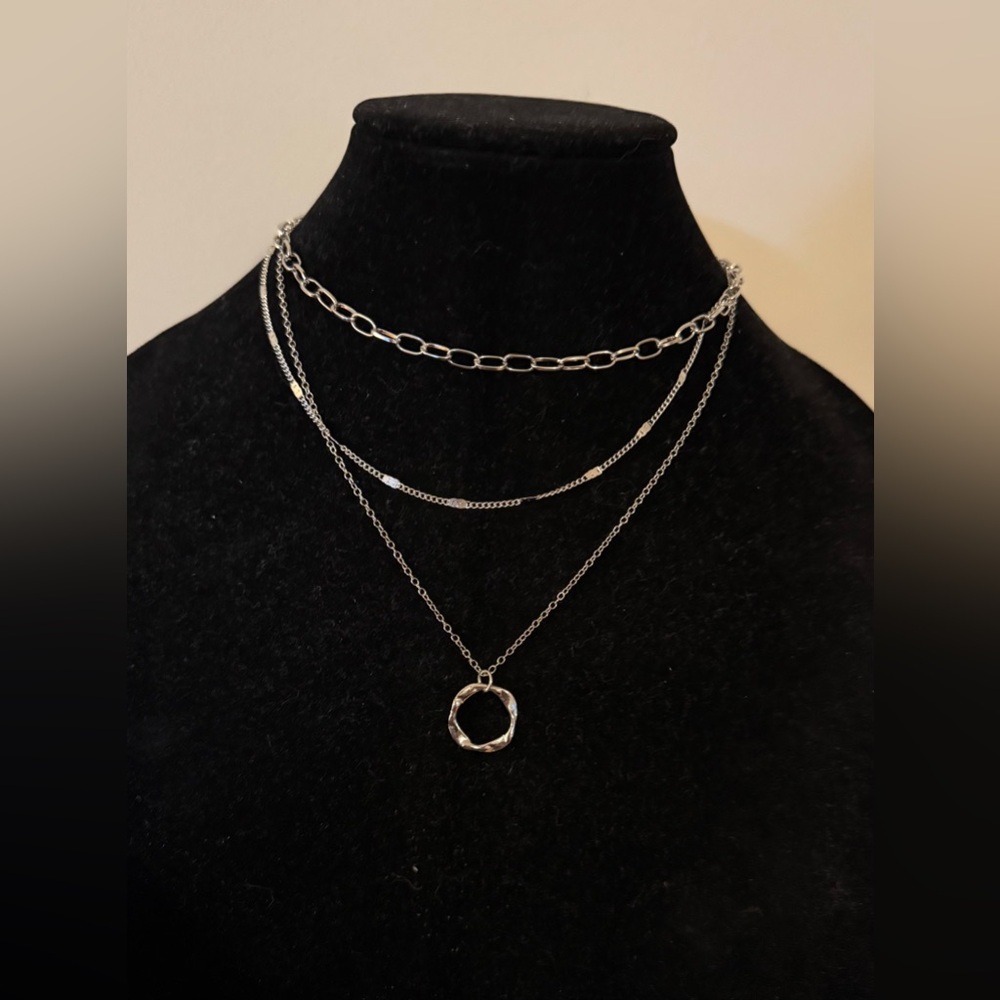 N15. Layered Silver Fashion Necklace - New! No Cancels